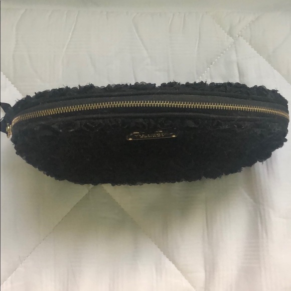 Victoria’s Secret Rose Pattern Cosmetic Bag - Picture 4 of 7